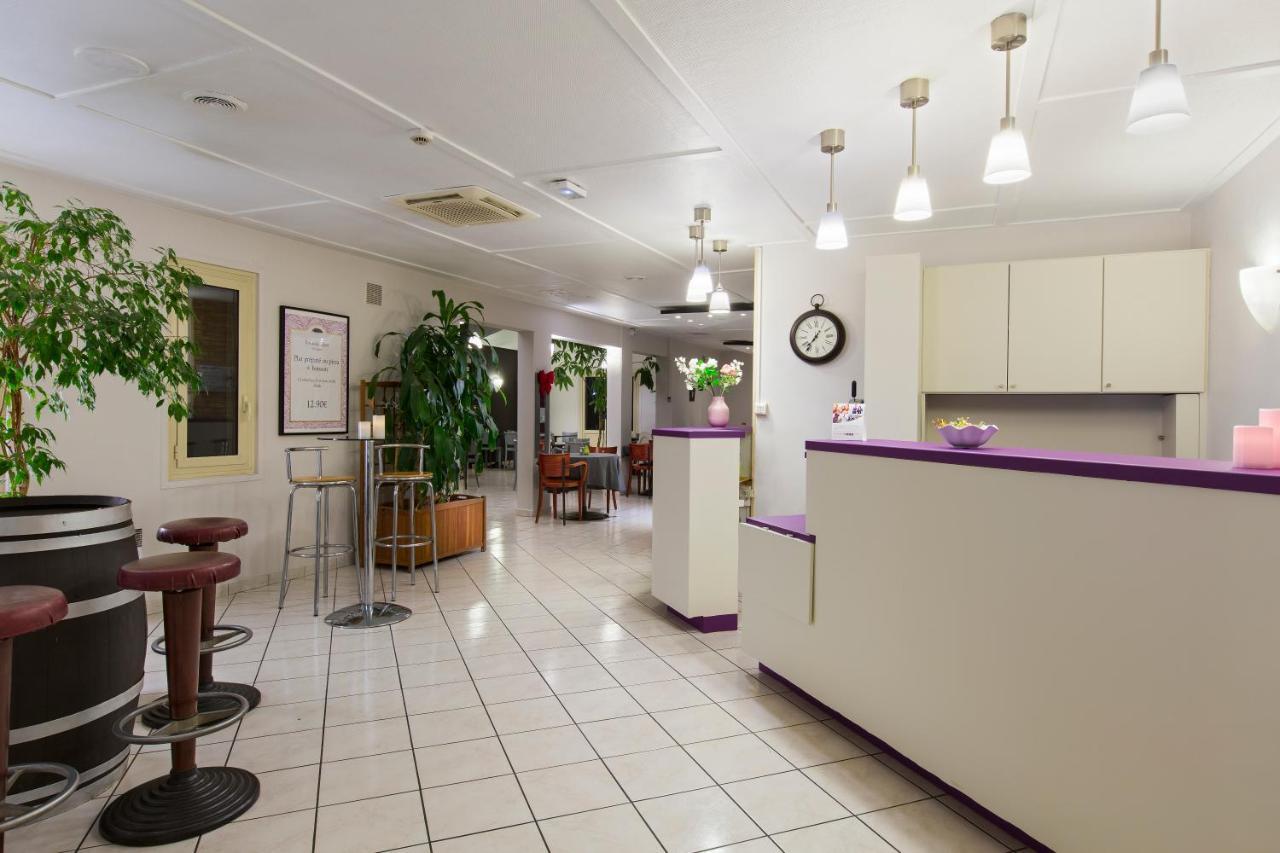 Comfort Hotel Grenoble Meylan Exterior foto